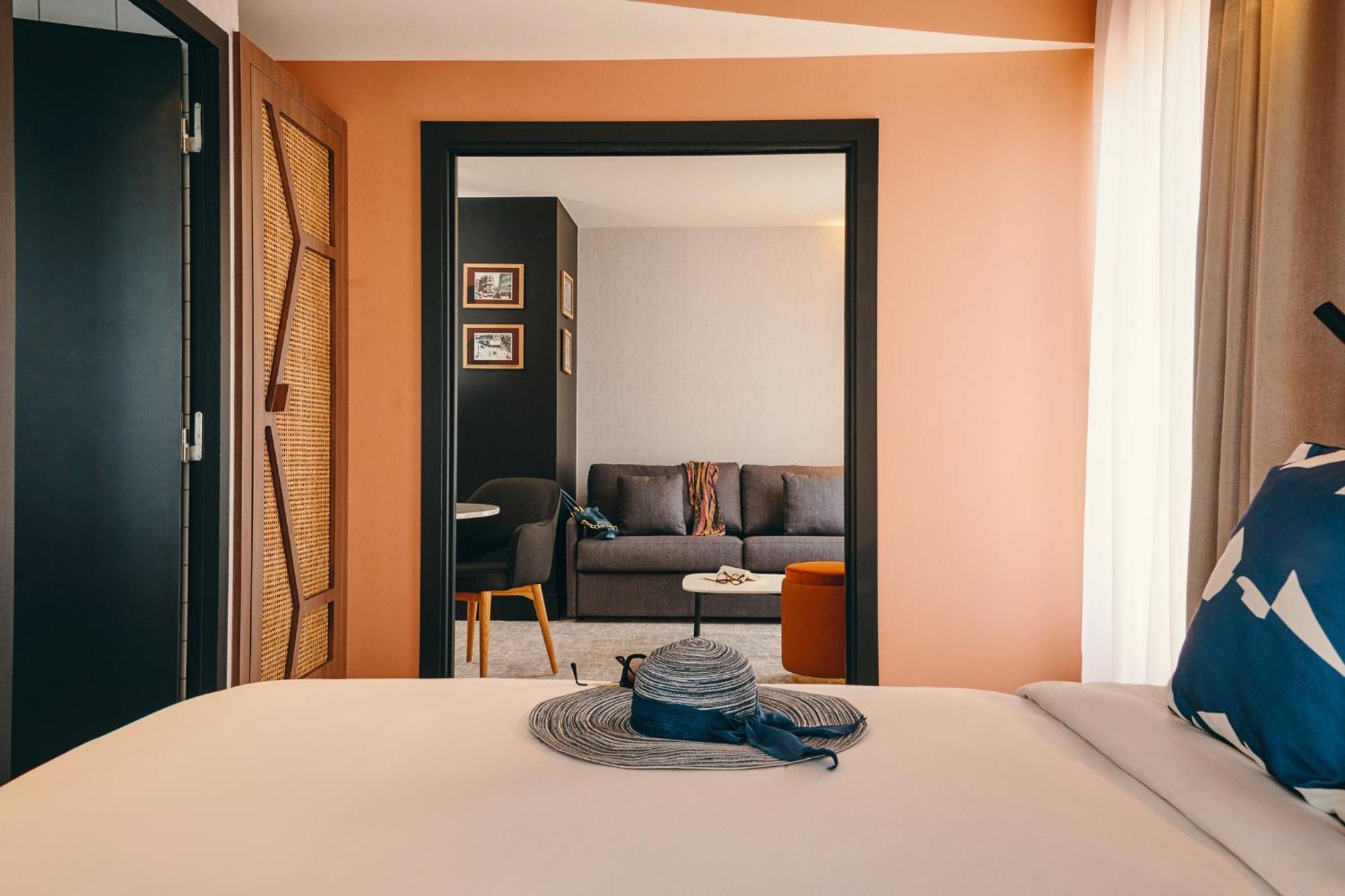 Mercure Marseille Canebiere Vieux-Port Exterior photo